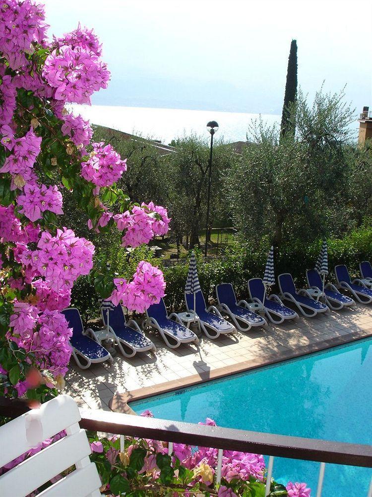 Hotel Garden Лимоне-суль-Гарда Экстерьер фото
