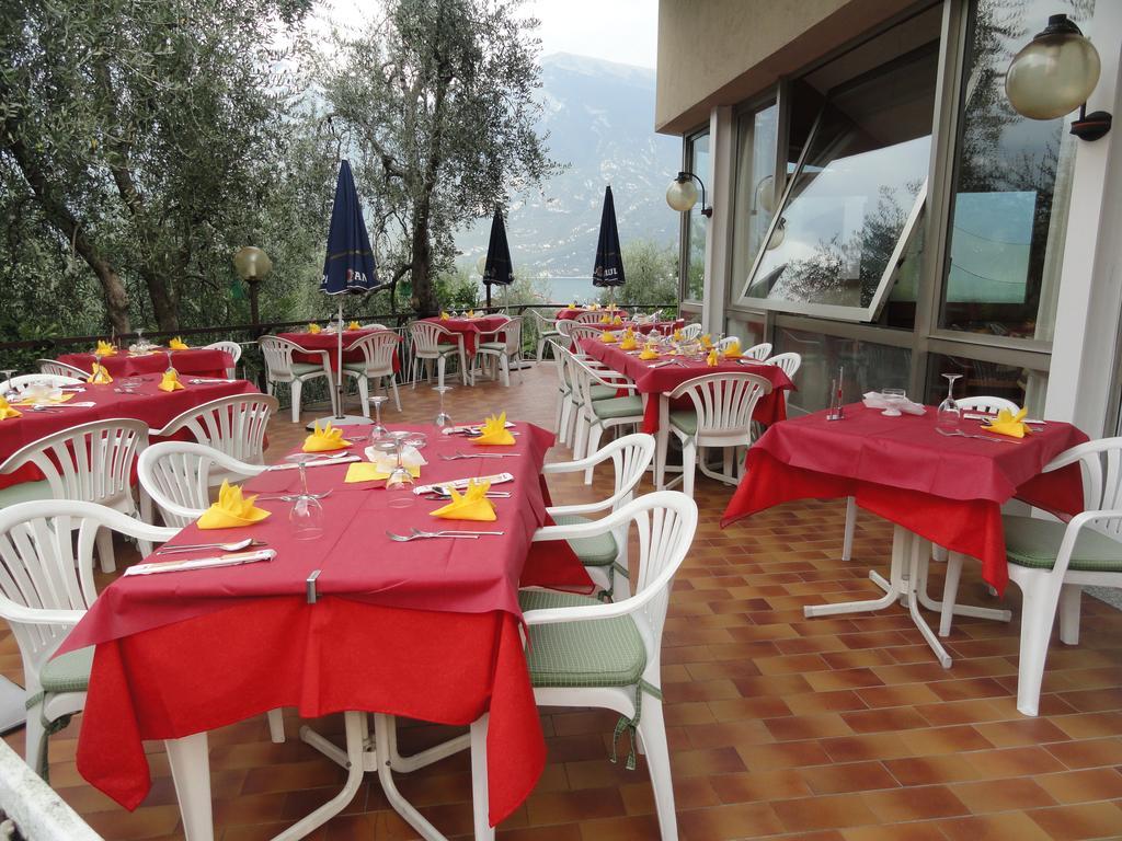 Hotel Garden Лимоне-суль-Гарда Экстерьер фото